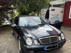 Schwarz Gebraucht 2000 Mercedes CLK200 Cabrio | 3.950 € (Guter Preis)