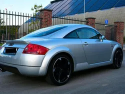 Silber Gebraucht 2001 Audi TT Coupé | 12.100 €