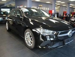 Schwarz Gebraucht 2021 Mercedes CLA180 Limousine | 23.980 € (Guter Preis)