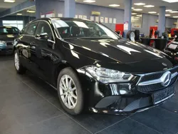 Schwarz Gebraucht 2021 Mercedes CLA180 Limousine | 23.980 € (Guter Preis)