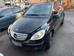 Schwarz Gebraucht 2007 Mercedes B150 Van / Kleinbus | 2.900 € (Guter Preis)