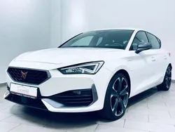 Weiß Gebraucht 2022 Cupra Leon VZ Limousine | 20.880 € (Fairer Preis)