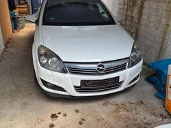 Weiß Gebraucht 2008 Opel Astra Innovation Kombi | 999 € (Superpreis)