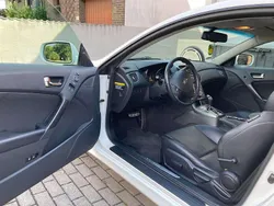Weiß Gebraucht 2012 Hyundai Genesis Coupé | 12.900 € (Guter Preis)