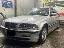 Silber Gebraucht 1999 BMW 320 Limousine | 1.700 €