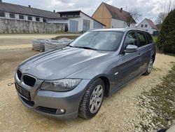 Grau Gebraucht 2011 BMW 320 Comfort Edition Kombi | 4.445 € (Superpreis)