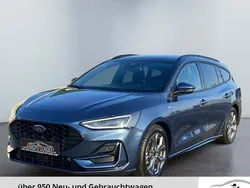 Blau Gebraucht 2024 Ford Focus ST-Line Kombi | 27.479 € (Fairer Preis)