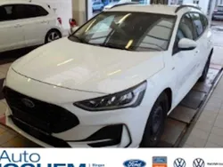 Weiß Gebraucht 2023 Ford Focus ST-Line Kombi | 25.444 € (Fairer Preis)