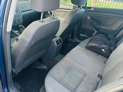 Blau Gebraucht 2005 VW Golf V Kleinwagen | 1.700 € (Guter Preis)