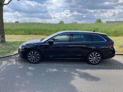 Schwarz Gebraucht 2024 Skoda Octavia Selection Kombi | 33.000 € (Fairer Preis)