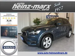 Blau Gebraucht 2021 Volvo XC40 Momentum SUV | 29.890 € (Guter Preis)