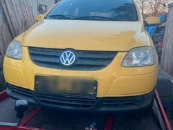 Gelb Gebraucht 2005 VW Fox Kleinwagen | 650 € (Guter Preis)
