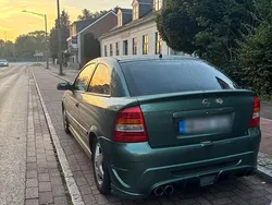 Grün Gebraucht 2000 Opel Astra Coupé | 3.800 €