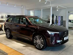 Rot Neu 2025 Volvo XC90 Ultra SUV | 97.480 €