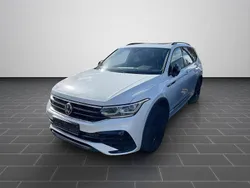 Oryxwhite perlmutteffekt (metallic) Gebraucht 2022 VW Tiguan Allspace R-line SUV | 36.900 € (Guter Preis)