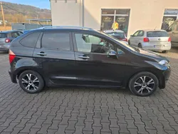 Schwarz Gebraucht 2008 Honda FR-V Executive Van / Kleinbus | 2.800 € (Teuer)