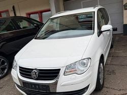 Weiß Gebraucht 2008 VW Touran United Van / Kleinbus | 3.999 € (Guter Preis)