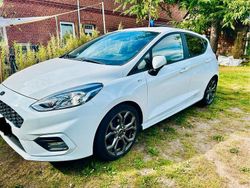 Weiß Gebraucht 2018 Ford Fiesta ST-Line Kleinwagen | 10.399 € (Fairer Preis)
