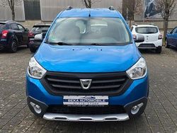 Blau Gebraucht 2015 Dacia Dokker Stepway Van / Kleinbus | 7.750 € (Fairer Preis)