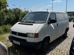 Weiß Gebraucht 2003 VW T4 Van | 2.200 €