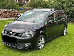 Schwarz Gebraucht 2013 VW Touran Comfortline Van / Kleinbus | 9.499 € (Fairer Preis)