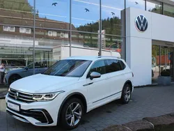 Pure white Gebraucht 2022 VW Tiguan Allspace R-line SUV | 34.990 € (Guter Preis)