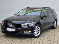 Schwarz Gebraucht 2015 VW Passat Comfortline Kombi | 11.290 € (Fairer Preis)