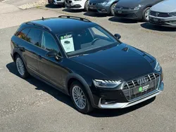 Mythosschwarz metallic Gebraucht 2022 Audi A4 Allroad Business Kombi | 27.900 € (Etwas zu teuer)