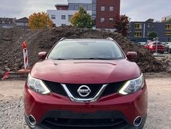 Rot Gebraucht 2015 Nissan Qashqai 360º SUV | 7.500 € (Guter Preis)