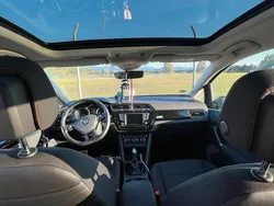 Andere außenfarben Gebraucht 2017 VW Touran Van / Kleinbus | 22.500 € (Guter Preis)