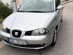 Silber Gebraucht 2004 Seat Ibiza Kleinwagen | 1.100 €