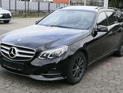 Schwarz Gebraucht 2013 Mercedes E250 Avantgarde Kombi | 15.590 € (Fairer Preis)