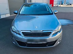 Grau Gebraucht 2017 Peugeot 308 Limousine | 7.950 € (Guter Preis)