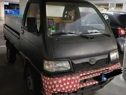 Schwarz Gebraucht 2002 Daihatsu Hijet Van / Kleinbus | 1.500 €
