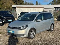 Gold Gebraucht 2011 VW Touran Comfortline Van / Kleinbus | 4.999 € (Superpreis)