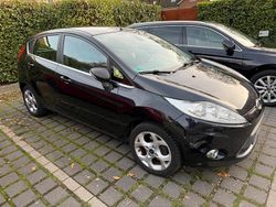 Schwarz Gebraucht 2010 Ford Fiesta Kleinwagen | 2.799 € (Fairer Preis)