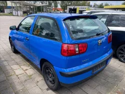 Blau Gebraucht 2000 Seat Ibiza Stella Limousine | 900 € (Fairer Preis)