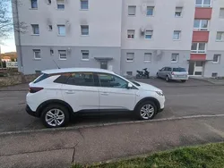 Weiß Gebraucht 2019 Opel Crossland X SUV | 15.500 €