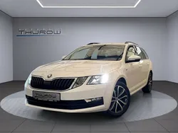 Weiß Gebraucht 2020 Skoda Octavia Soleil Kombi | 20.900 € (Guter Preis)