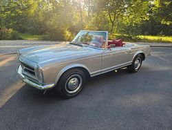 Silber Gebraucht 1964 Mercedes 230 Cabrio | 68.900 €