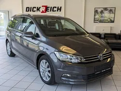 Indiumgrau metallic Gebraucht 2019 VW Touran Highline Van / Kleinbus | 24.350 € (Guter Preis)