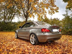 Grau Gebraucht 2011 BMW 125 Coupé Comfort Edition Coupé | 20.000 €