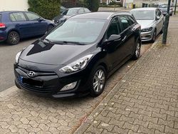 Schwarz Gebraucht 2014 Hyundai i30 Style Kombi | 6.700 € (Fairer Preis)