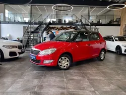 Rot Gebraucht 2013 Skoda Fabia Cool Edition Limousine | 3.999 € (Fairer Preis)