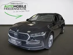 Schwarz Gebraucht 2024 Skoda Superb Selection Kombi | 34.970 € (Etwas zu teuer)