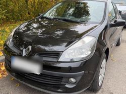 Schwarz Gebraucht 2006 Renault Clio II Kleinwagen | 3.500 €