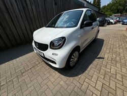 Weiß Gebraucht 2018 Smart ForFour Kleinwagen | 9.790 € (Fairer Preis)