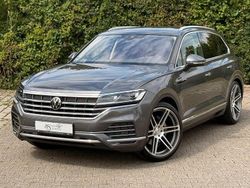 Grau Gebraucht 2022 VW Touareg IQ Drive SUV | 38.490 € (Fairer Preis)