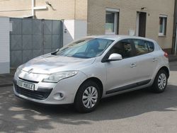 Grau Gebraucht 2011 Renault Mégane III Expression Limousine | 1.990 € (Superpreis)