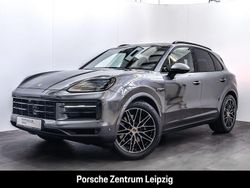 Grau Gebraucht 2024 Porsche Cayenne SUV | 102.800 € (Guter Preis)
